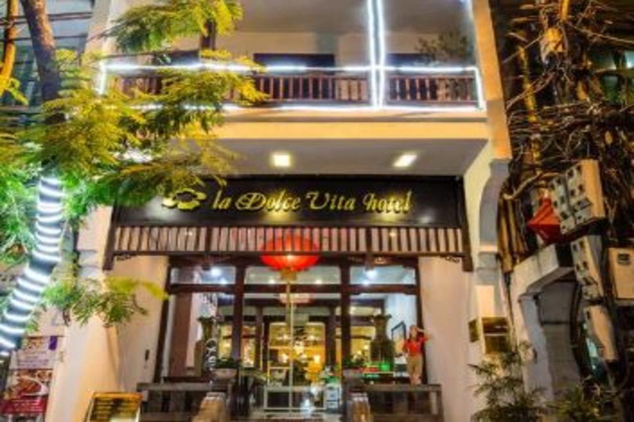 La Dolce Vita Hotel Hanoi Esterno foto