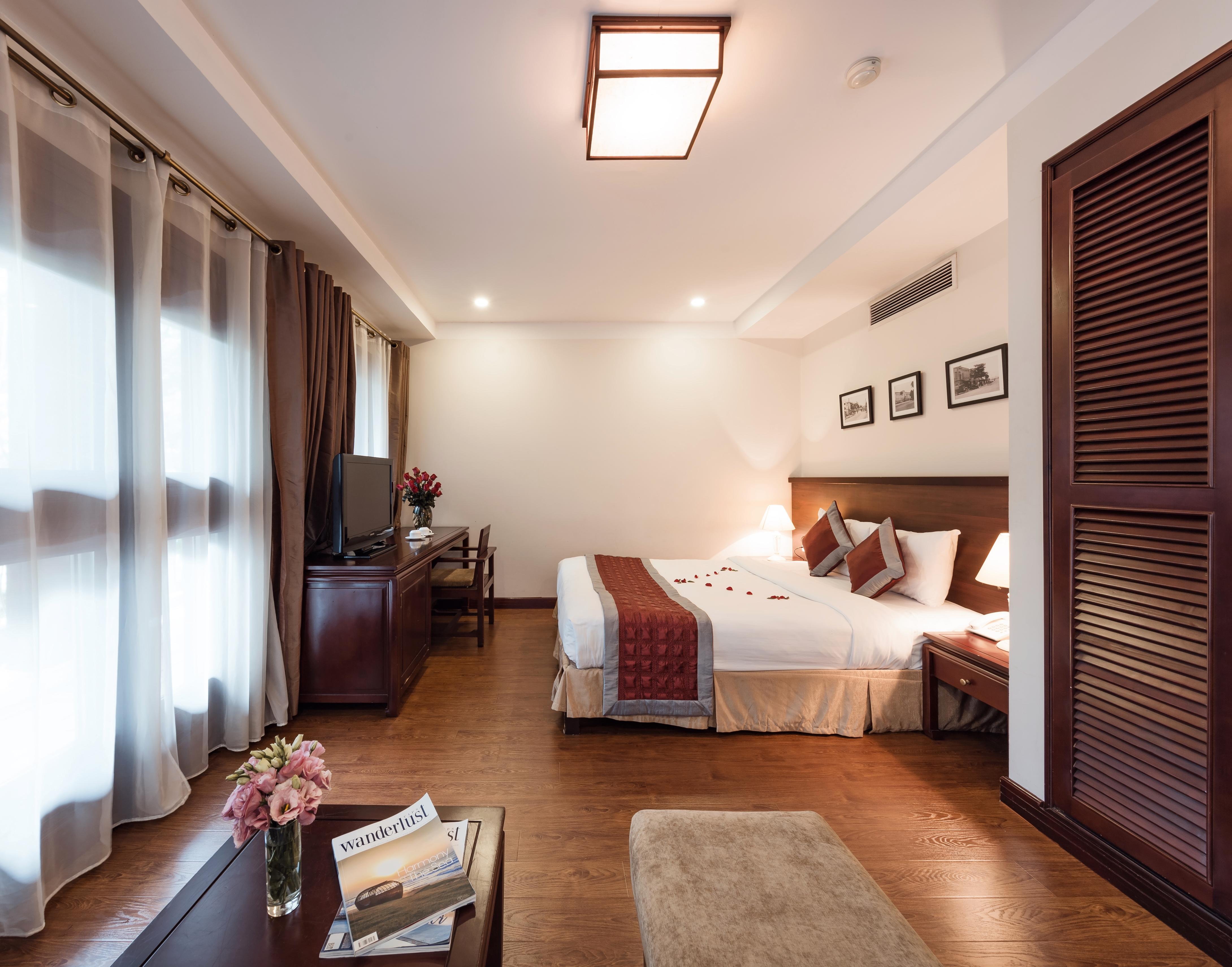 La Dolce Vita Hotel Hanoi Esterno foto