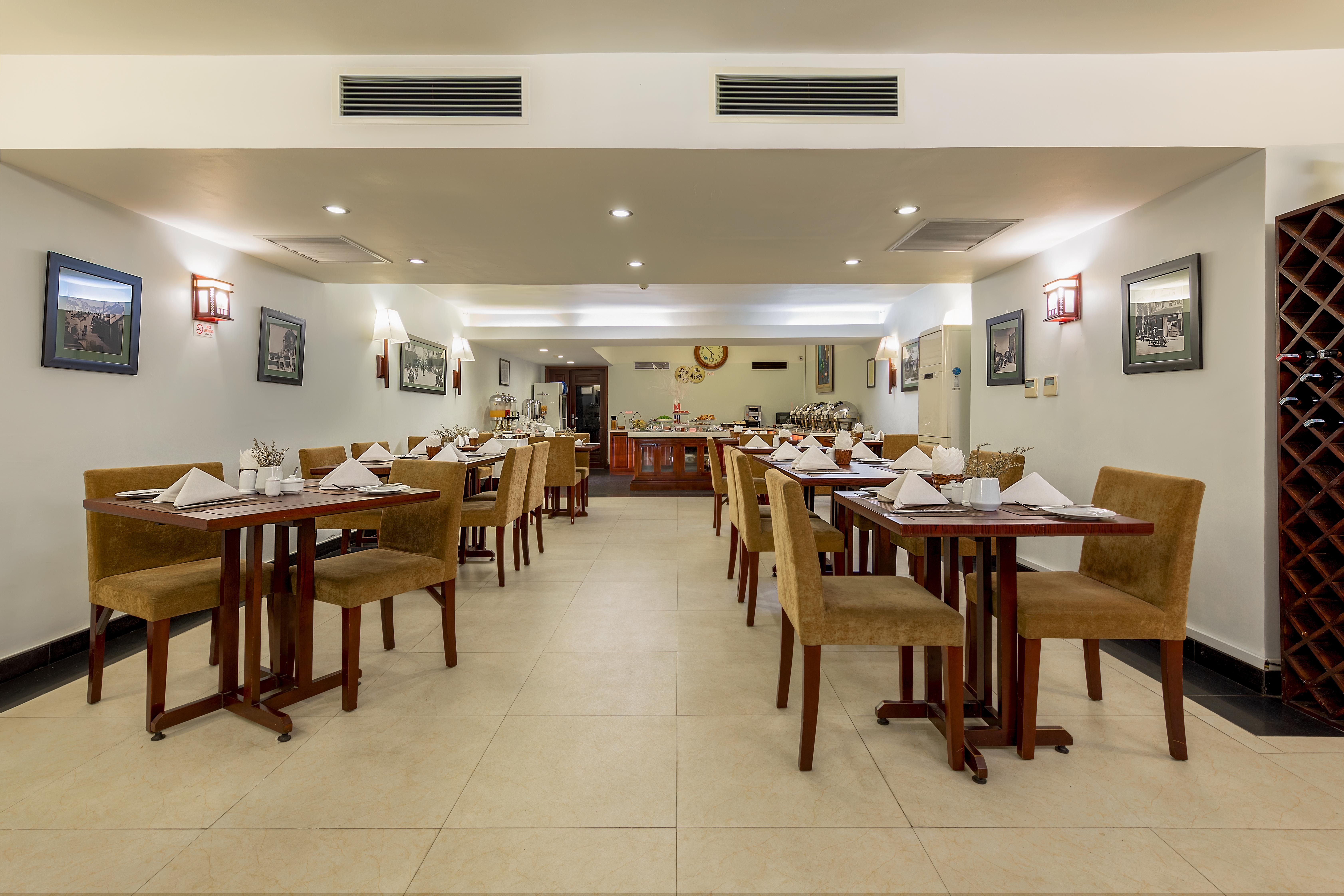 La Dolce Vita Hotel Hanoi Esterno foto