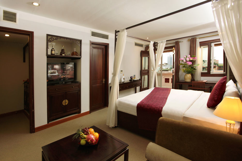 La Dolce Vita Hotel Hanoi Esterno foto