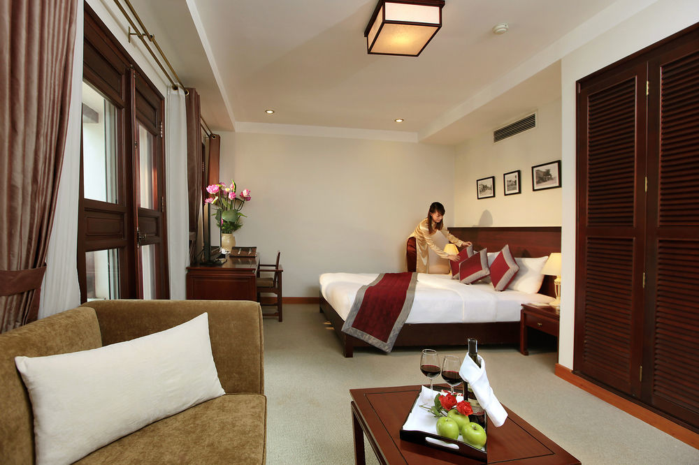 La Dolce Vita Hotel Hanoi Esterno foto