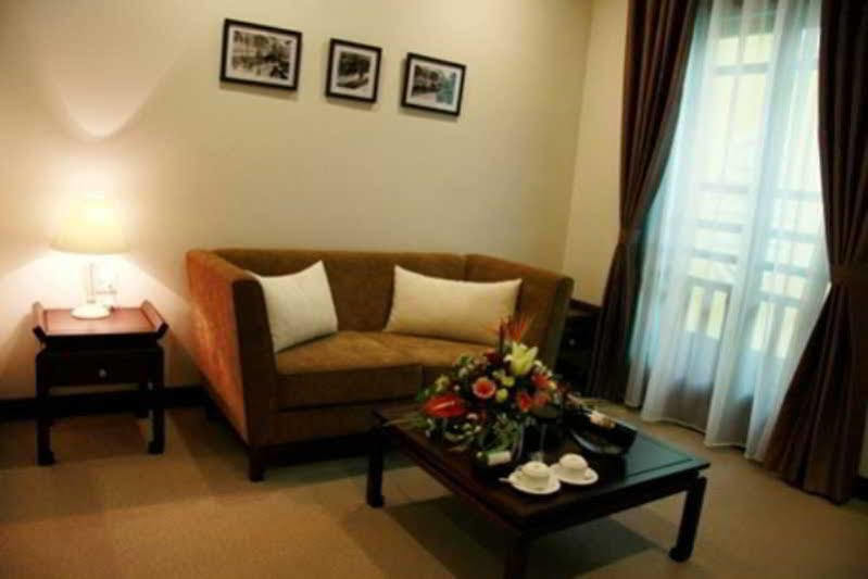 La Dolce Vita Hotel Hanoi Esterno foto