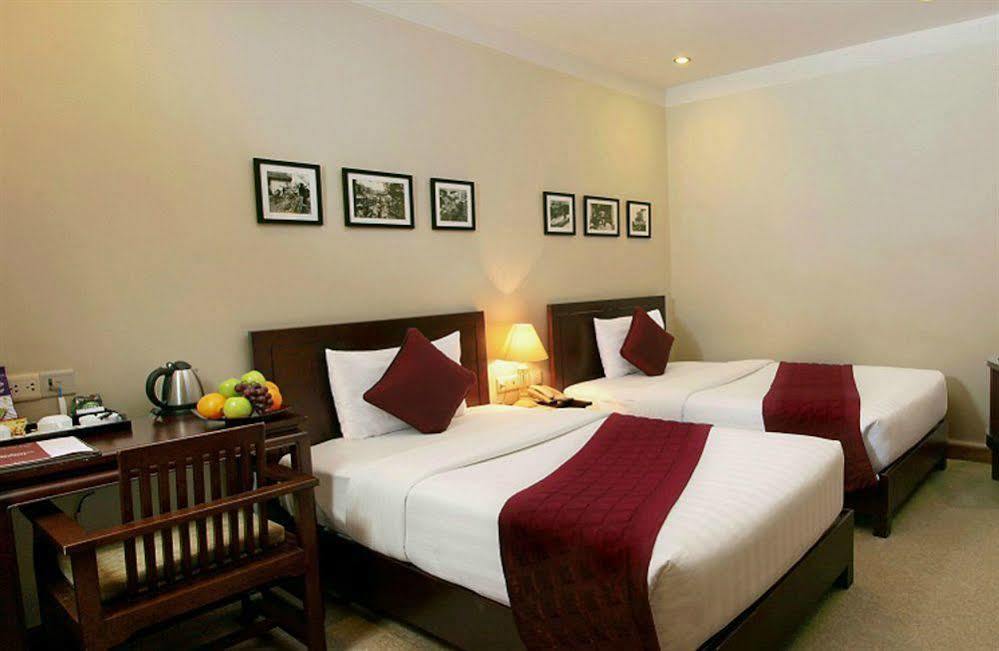 La Dolce Vita Hotel Hanoi Esterno foto